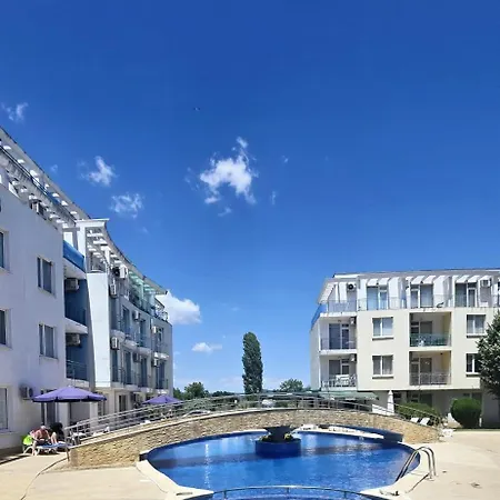 Apartamento New 3room Maisonette In Sunny Day 3 Sunny